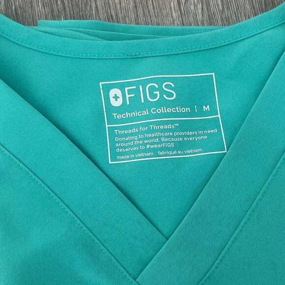 Figs (Surgical Green, Medium, Men, 3-Pocket Top) - Picture 4 of 4